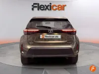 Usado Toyota Yaris Cross Active 116 CV (85 kW) 2024 Marrón SUV