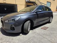 Usado Hyundai i30 120 CV (88 kW) 2017 Gris Utilitario
