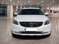 Usado Volvo XC60 R-Design Momentum 136 CV (100 kW) 2015 Blanco SUV
