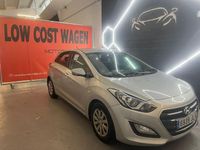 Usado Hyundai i30 110 CV (80 kW) 2016 Gris / plata Berlina