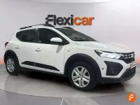 Usado Dacia Sandero Expression 91 CV (66 kW) 2024 Blanco Utilitario