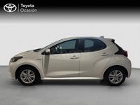 Usado Toyota Yaris Hybrid Active 116 CV (85 kW) 2021 Blanco Berlina