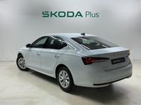 Usado Skoda Octavia Selection 116 CV (85 kW) 2025 Negro Berlina