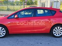 Usado Opel Astra Enjoy 110 CV (80 kW) 2011 Rojo Berlina