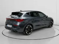 Usado Cupra Leon 150 CV (110 kW) 2023 Gris / plata Berlina