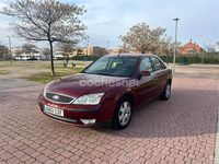 Usado Ford Mondeo Ghia 130 CV (95 kW) 2004 Granate Berlina