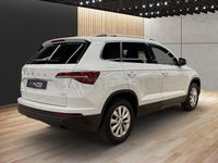 Usado Skoda Karoq Ambition 150 CV (110 kW) 2022 Blanco SUV