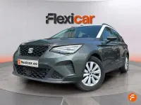 Usado Seat Arona Style 110 CV (80 kW) 2023 Gris SUV