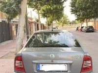 Usado Skoda Octavia Ambiente 90 CV (66 kW) 2001 Verde Berlina