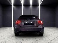 Usado Mercedes A200 Urban 156 CV (114 kW) 2014 Gris / plata Berlina
