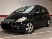 Usado Mercedes A180 Avantgarde 109 CV (80 kW) 2009 Negro Monovolumen