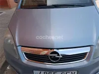 Usado Opel Zafira Sport 120 CV (88 kW) 2008 Gris / plata Monovolumen