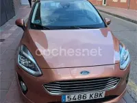 Usado Ford Fiesta Titanium 100 CV (73 kW) 2017 Naranja Utilitario