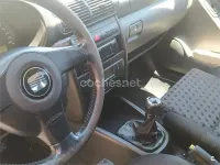 Usado Seat Leon Sport 110 CV (80 kW) 2001 Blanco Utilitario