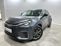 Usado Lexus LBX 136 CV (100 kW) 2025 Gris / plata SUV