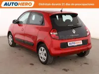 Usado Renault Twingo Intens 70 CV (51 kW) 2016 Rojo Utilitario