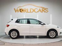 Usado Skoda Fabia 95 CV (69 kW) 2022 Blanco Berlina