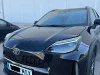Usado Toyota Yaris Cross Active 116 CV (85 kW) 2024 Negro SUV