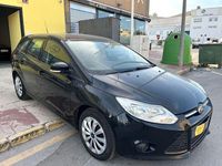 Usado Ford Focus Trend 95 CV (69 kW) 2013 Negro Familiar