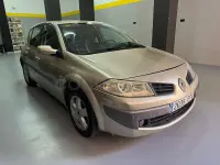 Usado Renault Mégane 105 CV (77 kW) 2006 Beige Berlina