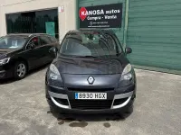 Usado Renault Scénic Dynamique 110 CV (80 kW) 2011 Gris / plata Monovolumen
