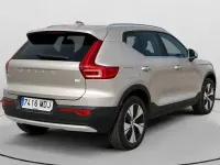 Usado Volvo XC40 Core 211 CV (155 kW) 2023 Beige SUV