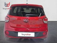 Usado Hyundai i10 Edition 87 CV (63 kW) 2019 Rojo Utilitario