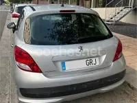 Usado Peugeot 207 75 CV (55 kW) 2009 Gris / plata Berlina