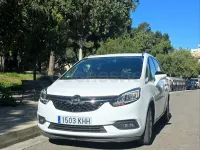 Usado Opel Zafira Family 134 CV (98 kW) 2018 Blanco Monovolumen