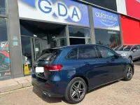 Usado Mercedes B180 116 CV (85 kW) 2021 Azul Utilitario