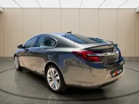 Usado Opel Insignia Selective 136 CV (100 kW) 2016 Gris / plata Berlina