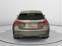 Usado Mercedes A180 116 CV (85 kW) 2019 Gris / plata Berlina