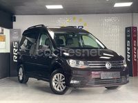 Usado VW Caddy Trendline 102 CV (75 kW) 2015 Violeta / lila Monovolumen