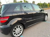 Usado Mercedes B200 140 CV (102 kW) 2008 Negro Monovolumen