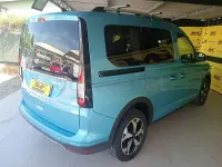 Usado Ford Tourneo Connect Active 102 CV (75 kW) 2023 Azul Monovolumen