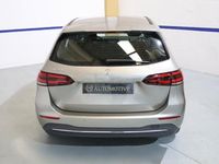 Usado Mercedes B200 163 CV (119 kW) 2020 Gris / plata Monovolumen