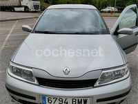 Usado Renault Laguna II Authentique 110 CV (80 kW) 2001 Gris / plata Berlina