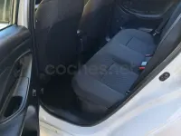 Usado Toyota Yaris Hybrid Active 116 CV (85 kW) 2021 Blanco Berlina