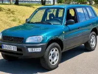 Usado Toyota RAV4 128 CV (94 kW) 1997 Verde SUV