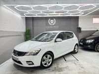 Usado Kia Ceed 100 CV (73 kW) 2012 Blanco Utilitario