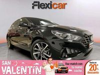 Usado Hyundai i30 120 CV (88 kW) 2023 Negro Berlina