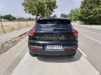 Usado Volvo XC40 Momentum 156 CV (114 kW) 2021 Negro SUV