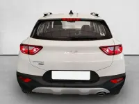 Usado Kia Stonic 101 CV (74 kW) 2025 Gris SUV