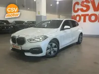 Usado BMW 118 Comfort Edition 150 CV (110 kW) 2021 Blanco Berlina