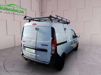 Usado Dacia Dokker Essentiel 102 CV (75 kW) 2019 Blanco Monovolumen