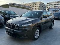 Usado Jeep Cherokee Longitude 140 CV (102 kW) 2014 Gris / plata SUV
