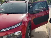 Usado Citroën C4 Shine 100 CV (73 kW) 2017 Rojo Berlina