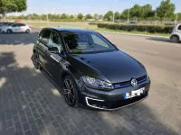 Usado VW Golf VII GTE 150 CV (110 kW) 2016 Gris Berlina
