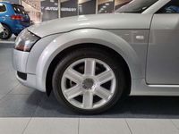 Usado Audi TT 190 CV (139 kW) 2006 Gris Coupe