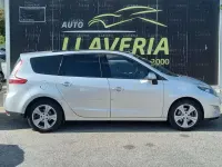 Usado Renault Scenic E-Tech Dynamique 129 CV (94 kW) 2009 Gris Monovolumen
